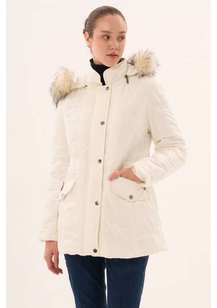 Veger Özel Desen Kapüşonlu Kapitone Mont modelleri