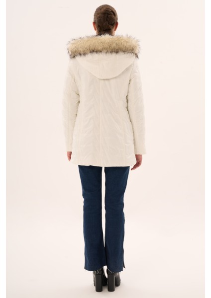 Veger Özel Desen Kapüşonlu Kapitone Mont fırsatları