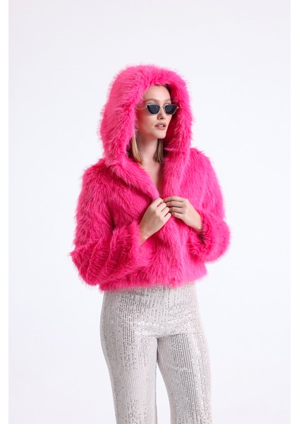 Kapüşonlu Kürk Crop Mont modelleri