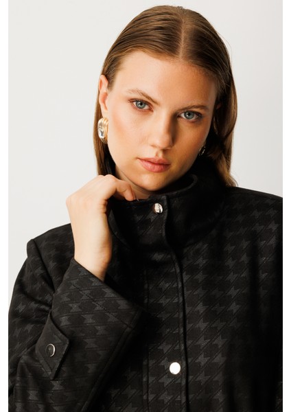 Kadın Büyük Beden Beli Lastikli Kazayağı Desenli Trenç 7541 Siyah fiyatları