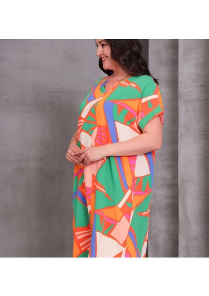 Kadın Büyük Beden V Yaka Elbise