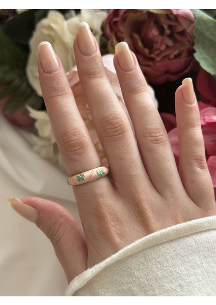 Mineli Pembe Yüzük