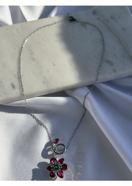 Pembe Idyllia Kolye fiyatları