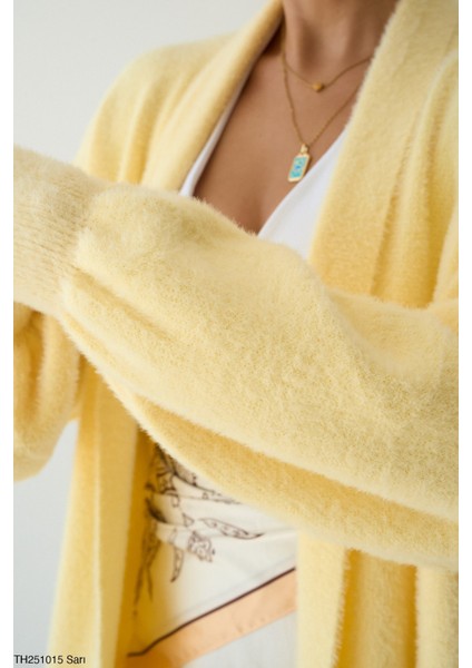 Kadın Giyim Oversize Uzun Peluş Hırka – Yumuşak Dokulu, Rahat ve Şık Tasarım Şık Kombinler modelleri