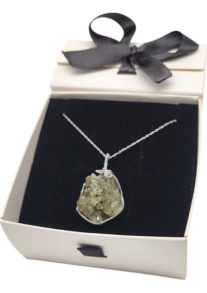 925 Ayar Gümüş Zincirli Epidot Kadın Kolye (Doğal Taş) modelleri