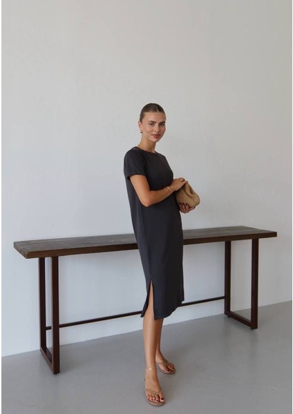 Yırtmaçlı Midi Boy Elbise