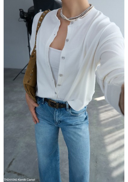 Kadın Kemik Renk Düğmeli Triko Hırka Kol Camel Renk Parça Detaylı fiyatları