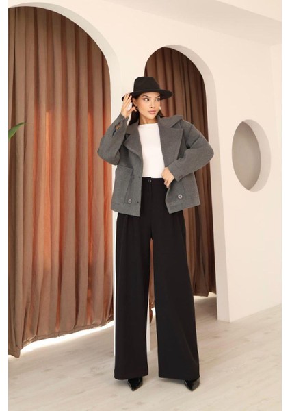 Kadın Gri Kısa Kaşe Ceket