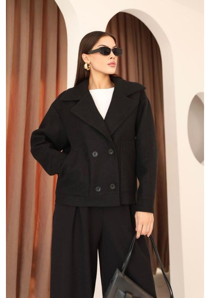 Kadın Siyah Kısa Kaşe Ceket