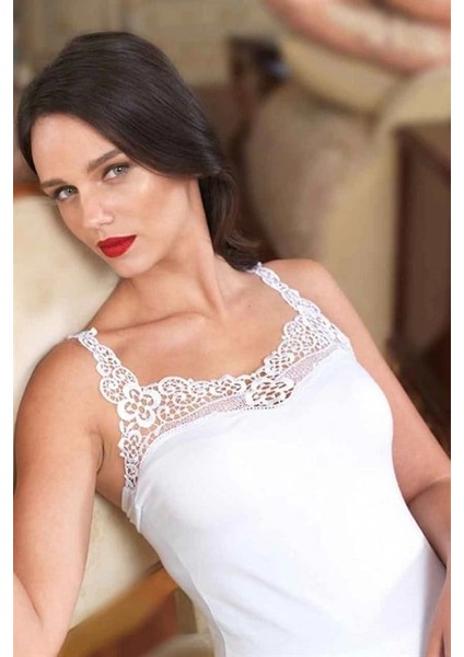 Yakası ve Askıları Güpürlü Atlet B162