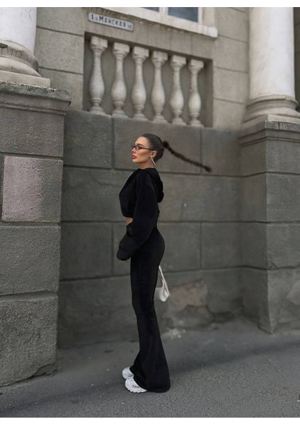 Crop Top Ispanyol Paça Siyah Kadife Eşofman Alt Üst Takım 2 Parça Fermuarlı fırsatları
