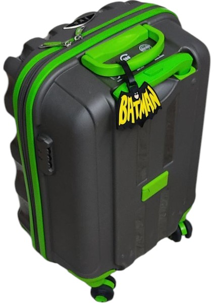 Çanta Bavul Valiz Isimlik Etiketi Renkli Silikon Esnek Mascot ve Uyarı Yazılı ( Batman ) Okul Çantası, Sırt Çantası, Spor Çantası, El Valizi, Bagaj Çanta Aksesuarı ve Charm fırsatları