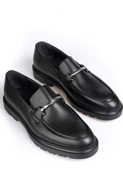 Erkek Klasik Bağcıksız Rugan Ayakkabı