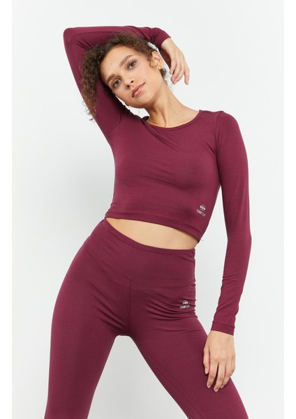 Bordo Uzun Kollu Dar Kalıp O Yaka Kadın Crop Top T-Shirt - 97150