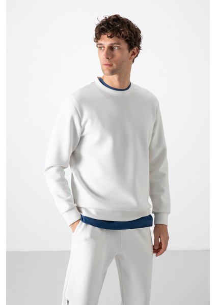 Ekru Basic O Yaka Rahat Form Erkek Sweatshirt - 88053
