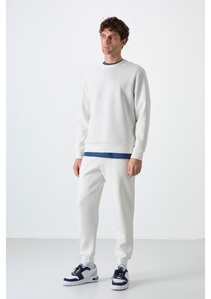 Ekru Basic O Yaka Rahat Form Erkek Sweatshirt - 88053