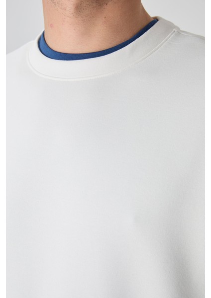 Ekru Basic O Yaka Rahat Form Erkek Sweatshirt - 88053