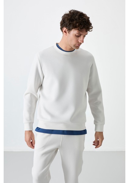 Ekru Basic O Yaka Rahat Form Erkek Sweatshirt - 88053