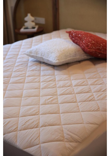 Protective Micro Kapitone Su Sıvı Geçirmez Yatak Koruyucu Alez Çarşaf