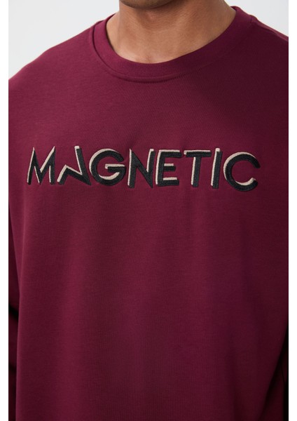Erguvan Yazı Nakışlı O Yaka Rahat Form Erkek Sweatshirt - 88020