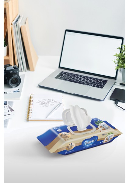 Organik Bambu ve Badem Sütü Özlü Islak Mendil 8'li 400 Yaprak Bebek Cildine Uygun Dermatolojik Onaylı