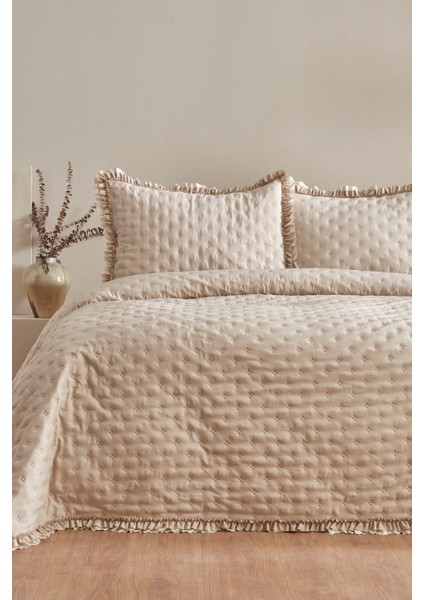 Çift Kişilik Bej Desenli %100 Polyester Fırfırlı Yatak Örtüsü Seti 240x260 cm Şık Tasarım