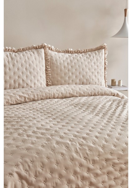 Çift Kişilik Bej Desenli %100 Polyester Fırfırlı Yatak Örtüsü Seti 240x260 cm Şık Tasarım