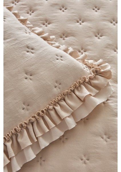 Çift Kişilik Bej Desenli %100 Polyester Fırfırlı Yatak Örtüsü Seti 240x260 cm Şık Tasarım