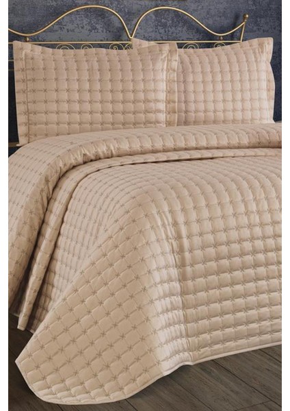 Çift Kişilik Pamuk Kumaş Elyaf Dolgulu Düz Renk Yatak Örtüsü 160x220 cm Konforlu fiyatları