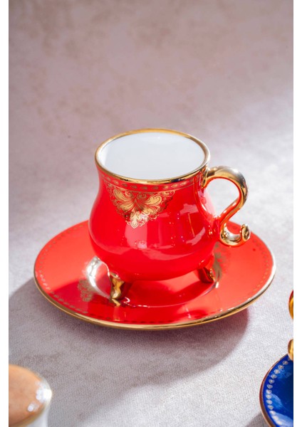 Hemera Porselen Desenli 12 Parça Kahve Fincanı Takımı Beyaz ve Altın Detaylı Özel Tasarım