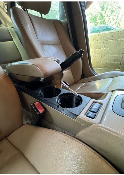 Bmw E46 Bardak Tutucu ve Bozuk Paralık – Abs Plastik, Orijinal Uyumlu 3D Baskı Bardaklık