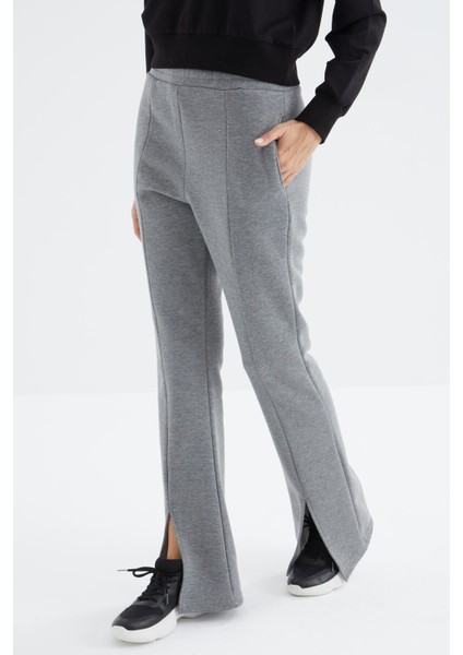 Gri Melanj Yüksek Bel Ön Yırtmaç Detaylı Yan Cepli Rahat Form Kadın Eşofman Alt - 94625