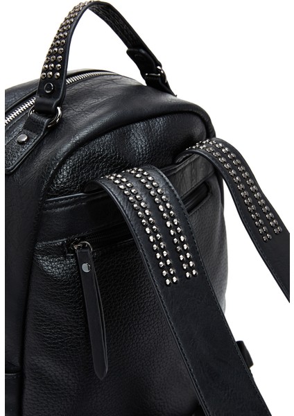 Kadın Siyah Metal Detaylı Sırt Çantası 25WBD249818