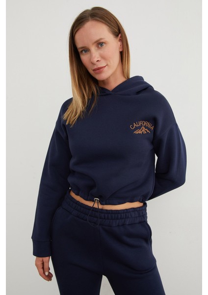 3 Iplik California Nakışlı Kapüşonlu Jogger Takım fiyatları