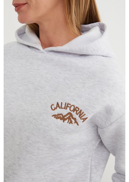 3 Iplik California Nakışlı Kapüşonlu Jogger Takım