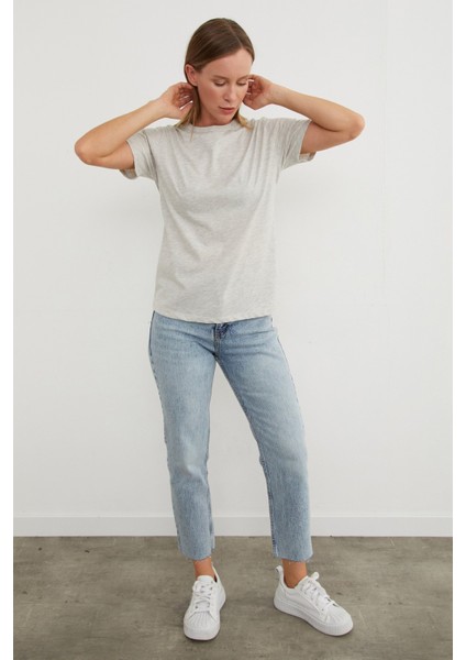 Basic Bisiklet Yaka Tişört fırsatları