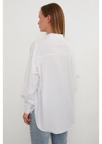 Basic Yırtmaçlı Oversize Gömlek