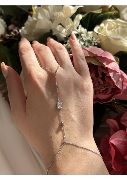 Baget Taşlı Şahmeran