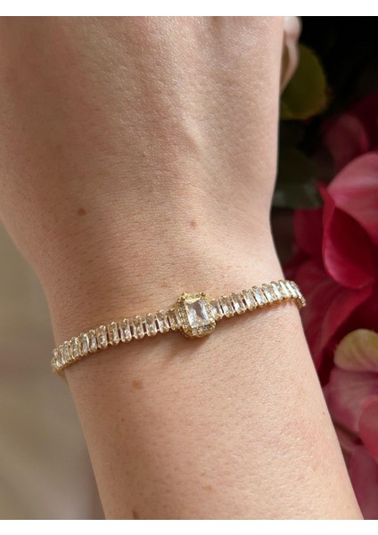 Dikdörtgen Taş Detaylı Gold Bileklik