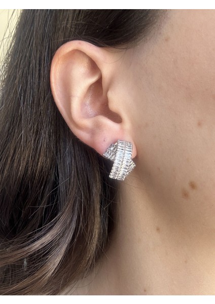 Zirkon Taş Çapraz Küpe