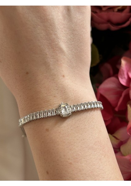 Dikdörtgen Baget Taş Detay Gümüş Bileklik