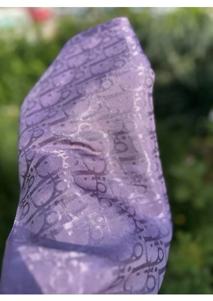 Kadın Tesettür İpeksi Parlak Jakar Desen Şal modelleri