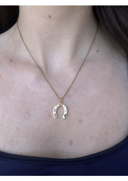 Gold Taşlı Nal Kolye