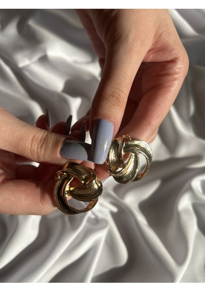 Geometrik Tasarım Gold Küpe fiyatları