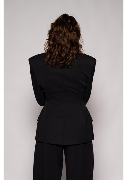 Kadın Lacivert Agraflı Bele Oturan Blazer fırsatları