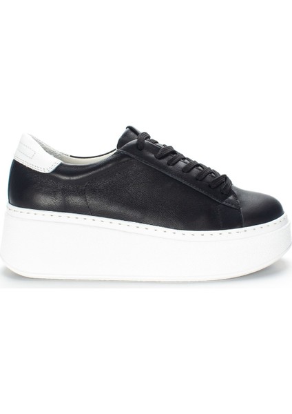 Kadın Siyah Bağcıklı Kalın Tabanlı Deri Sneaker fiyatları