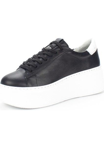 Kadın Siyah Bağcıklı Kalın Tabanlı Deri Sneaker fırsatları