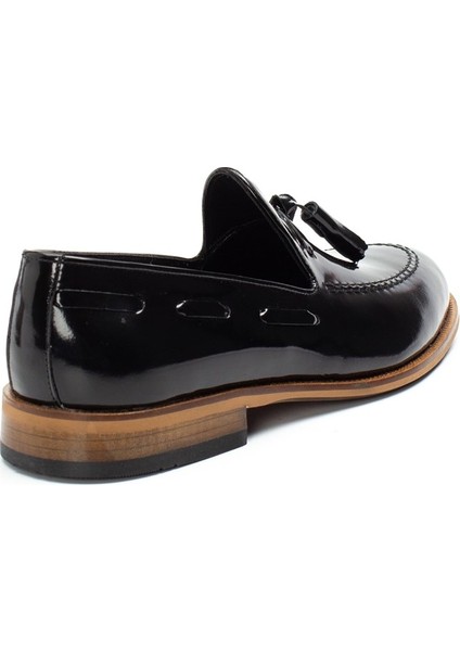 Erkek Siyah Püsküllü Rugan Deri Loafer indirimleri
