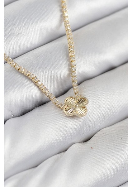Pirinç Zirkon Taşlı Yonca Model Gold Renk Kadın Kolye - PRT3500EB08638
