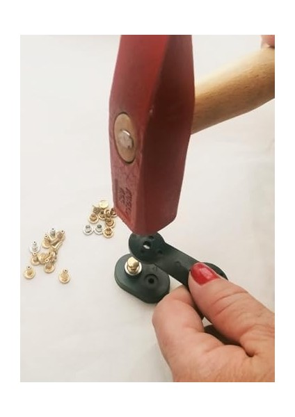 7 mm Kendin Yap Kiti, Çanta, Cüzdan, Kemer, Kot Pantolon, Için Çekiçle Uygulama Aparatları ve 25 Adet Perçin Zımba Takım-Paslanmaz Pirinç (Gold) modelleri